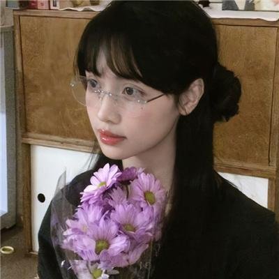 港口的日本姑娘